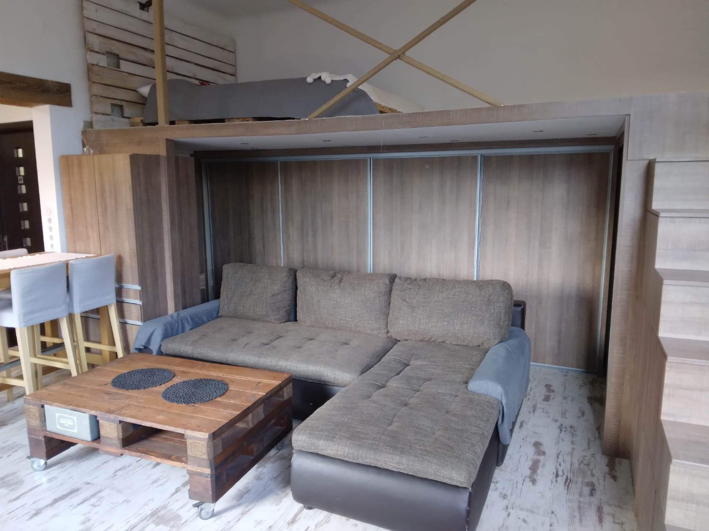 Asztalos S. str. studio