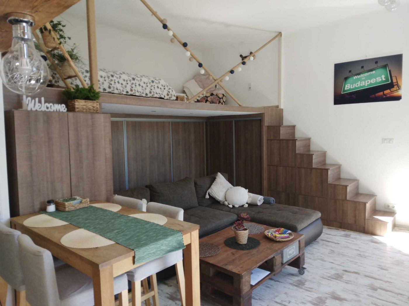 Asztalos S. str. studio