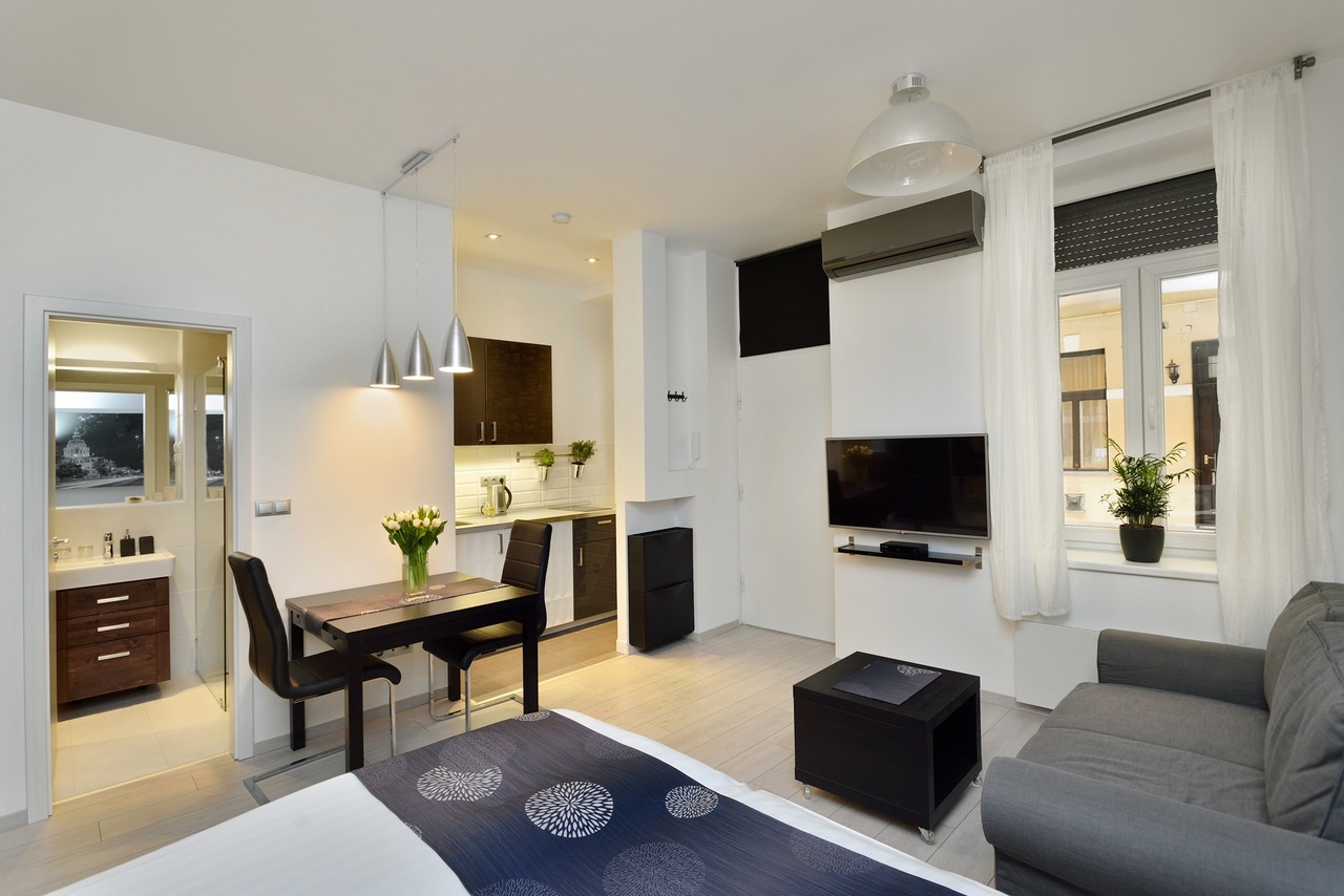 Dessewffy str. studio