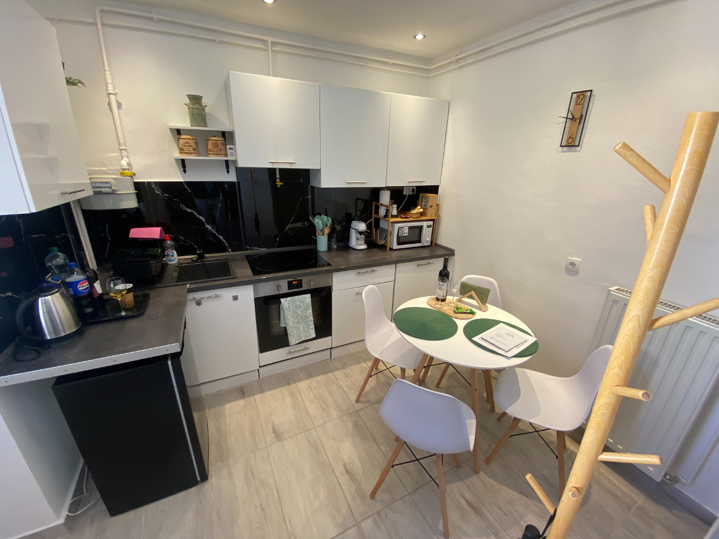 Nefelejcs str. studio