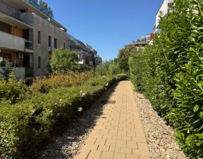 Tóberek str. 1-bedroom garden Buda